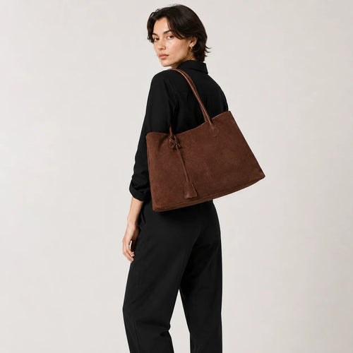 Die Céline Tasche in Wildleder-Optik