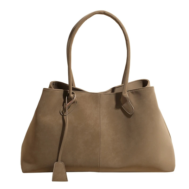 Die Céline Tasche in Wildleder-Optik